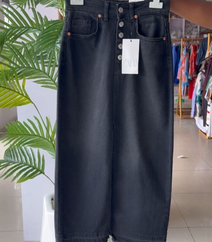 ZARA Jean Skirt 30